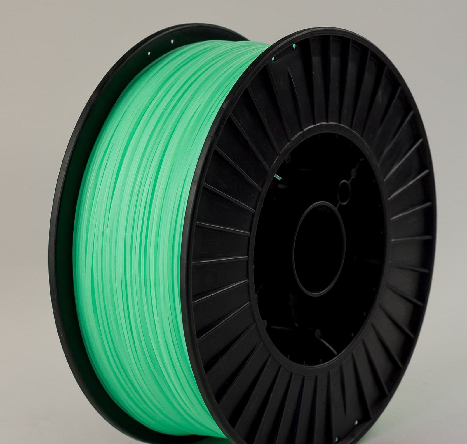 Салатовый PLA пластик Bestfilament для 3D-принтеров 2,5 кг (1,75 мм)