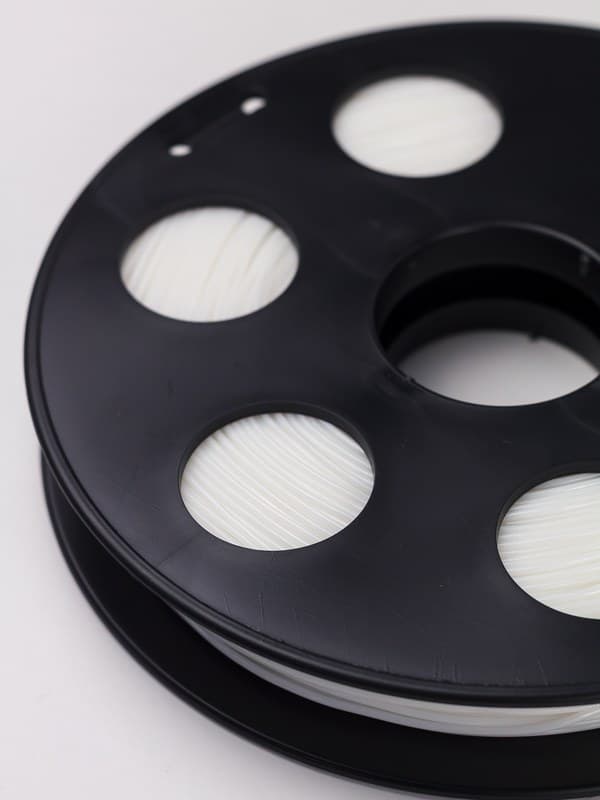 Белый TPU SOFT пластик Bestfilament для 3D-принтеров 0,5 кг (1,75 мм)